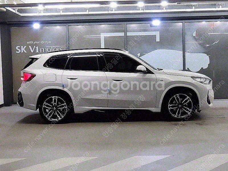 BMW X1 중고 BMW X1 중고차 SUV 중고 흰색...--4