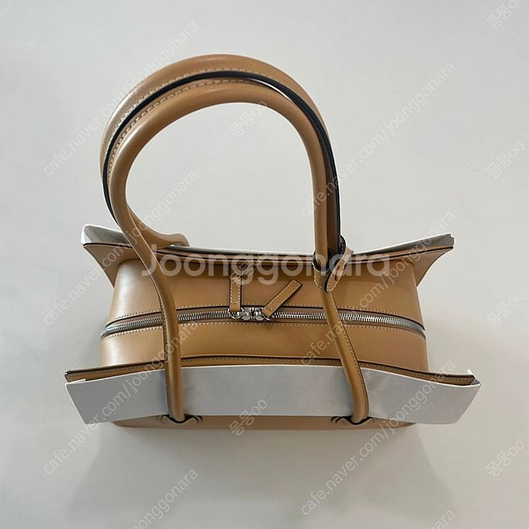 새상품 컨디션) 마지셔우드 보스턴 미디엄 카멜--1