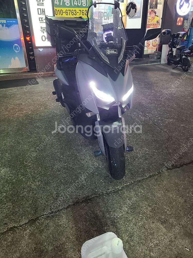 2017년식 xmax300--1