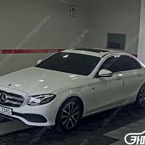[벤츠]E-클래스 W213 E300 4MATIC 아방가르드 (5인승) ★할부★리스★전액할부★카드★탁송★24시간 상담 가능합니다★