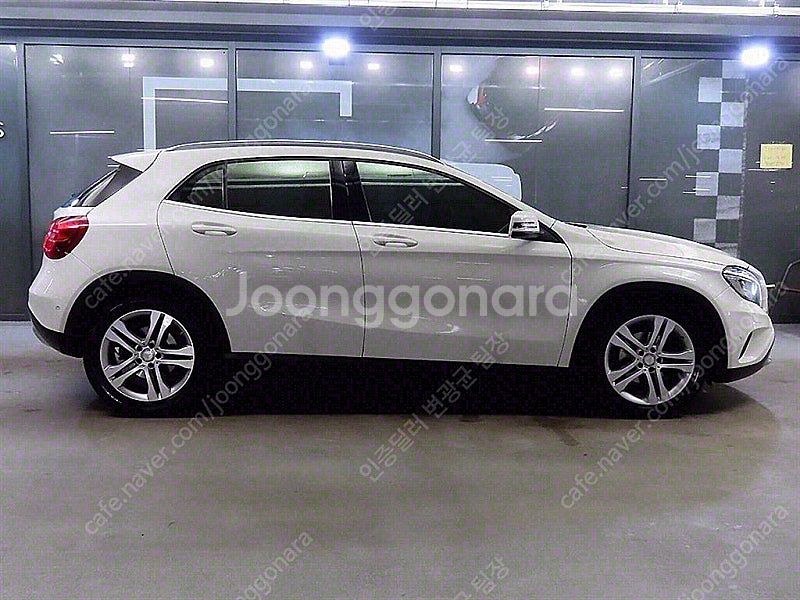 벤츠 GLA 중고 벤츠 GLA클래스 중고 흰색 2016...--4