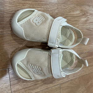뉴발란스 키즈 샌들 150