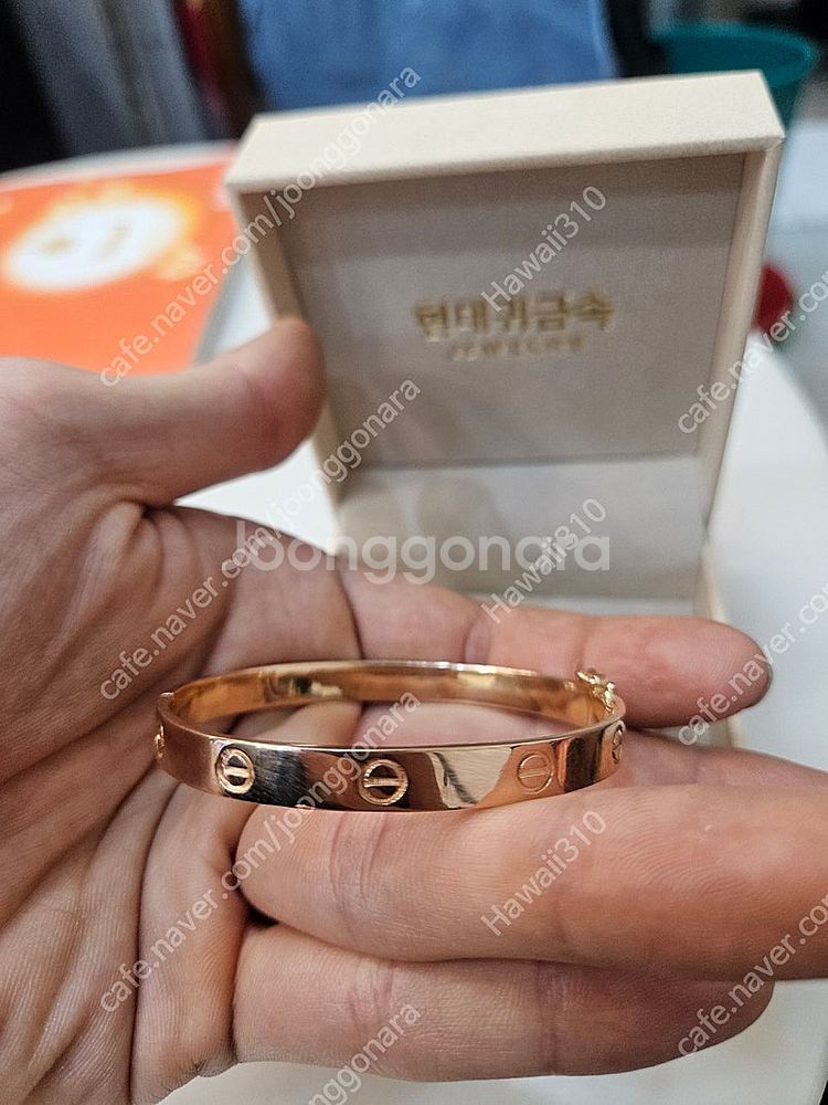 18k 까르띠에 러브팔찌 6.99돈 길이 17cm 1돈...--1