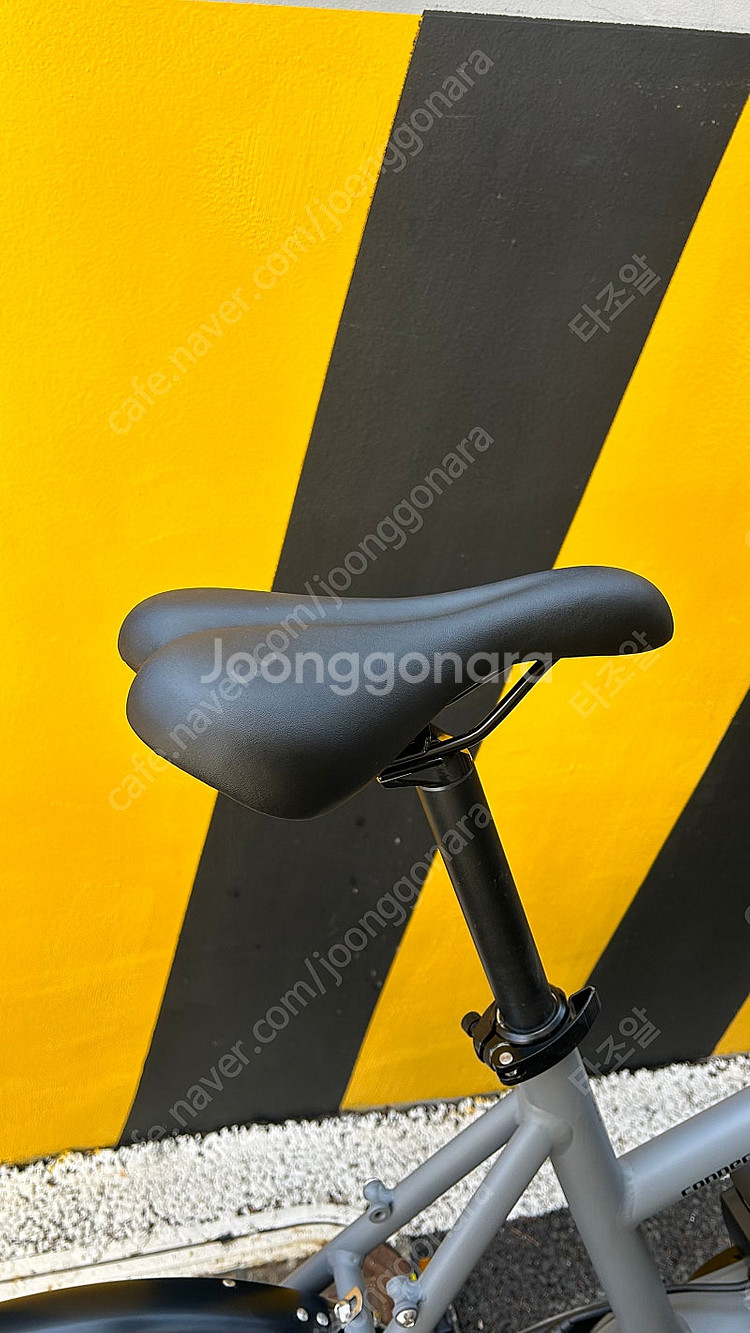 커넥티드 카브모션 그레이 컬러 5km 미만 주행 새상품--1
