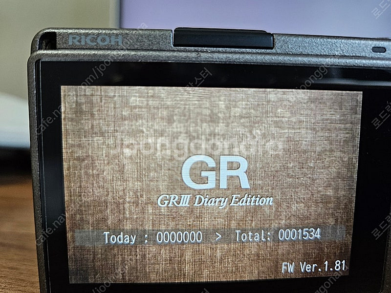 리코 GR3 다이어리에디션 판매합니다. (상태최상)--2