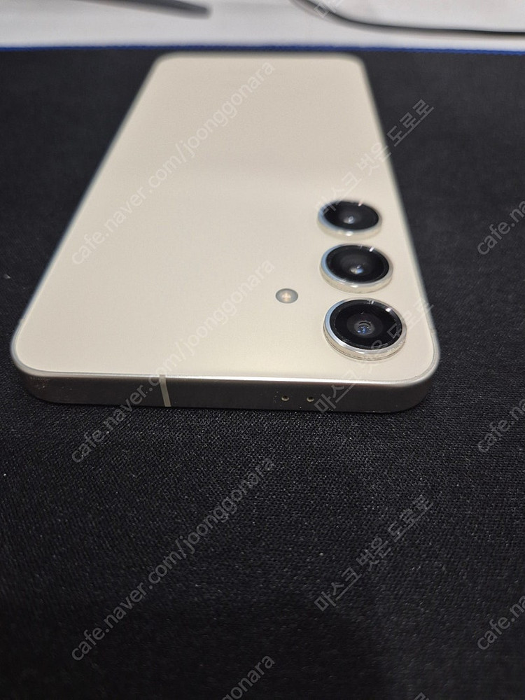 (개인판매) 50만원에 팝니다. 갤럭시 S24 플러스+ 256GB 앰버옐로우 스마트폰 휴대폰 삼성 공기계 아이폰 이미지