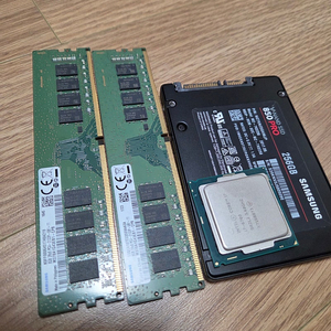 DDR4 8GB / SSD 256G / I7-6700 CPU