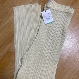 플리츠플리즈 먼슬리 팬츠