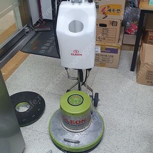 마루광택기(돌돌이), 투모터 청소기 외 청소용품 일괄