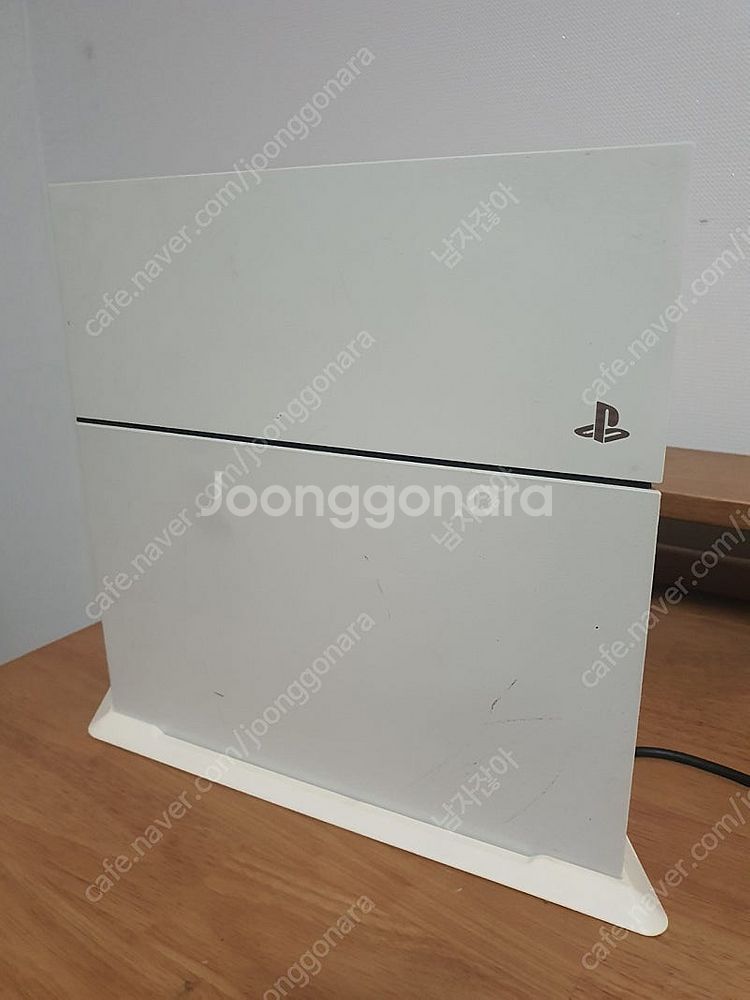 ps4 카메라 타이틀 판매합니다--1