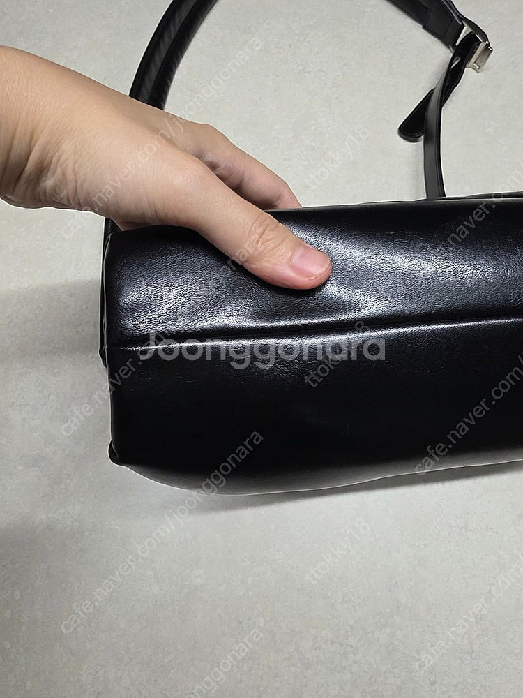 스탠드오일 플러피백 레귤러 블랙 여성 가방 백 bag ...--1