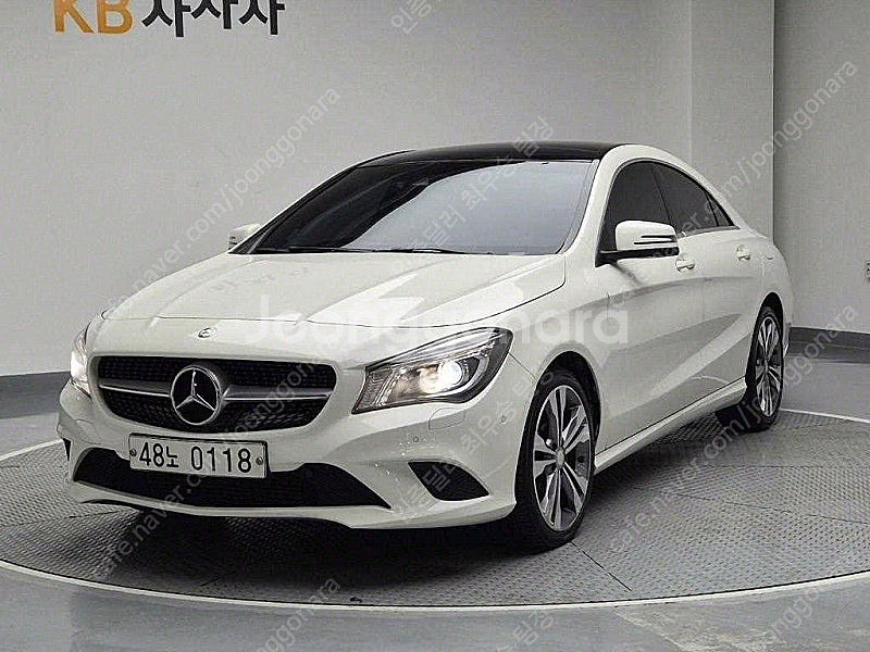 벤츠 CLA 중고 벤츠 CLA클래스 중고 흰색 2016...--0