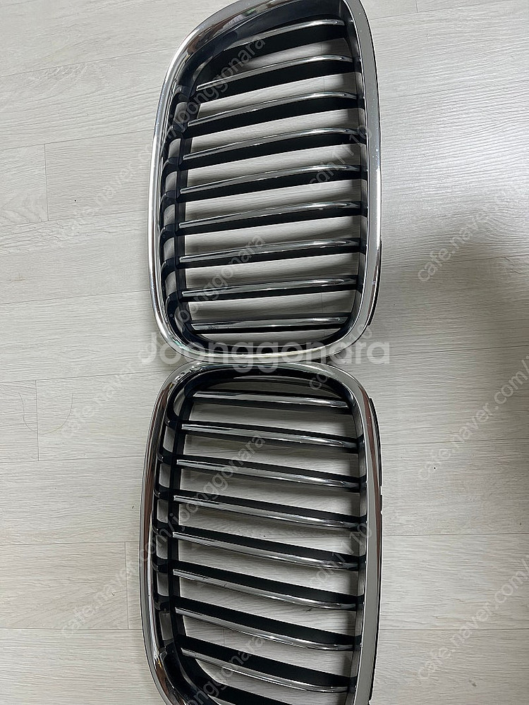 BMW 5gt 순정그릴 팝니다.--0