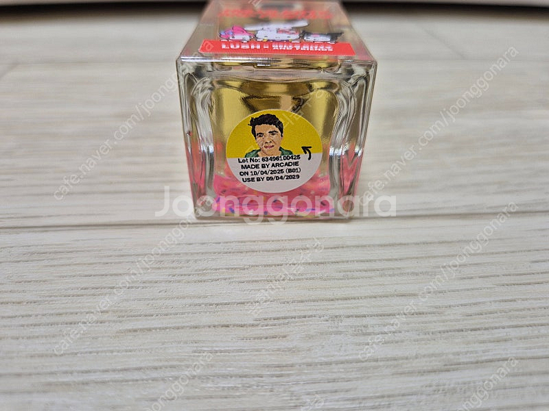 러쉬 헬로키티 앤드프렌즈 향수30ml 새상품--2