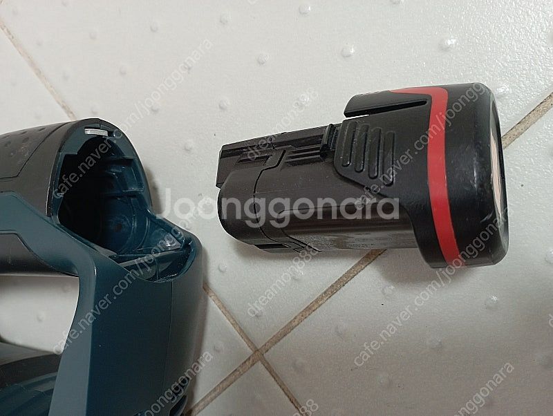 보쉬 GAS10,8V-LI 본체 + 배터리--4