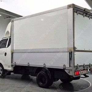 중고 윙바디 중고 매매 포터 중고트럭 매매 흰색 2018년식 54,271km 슈퍼캡/초장축/(CRDi) 스마트 중고자동차