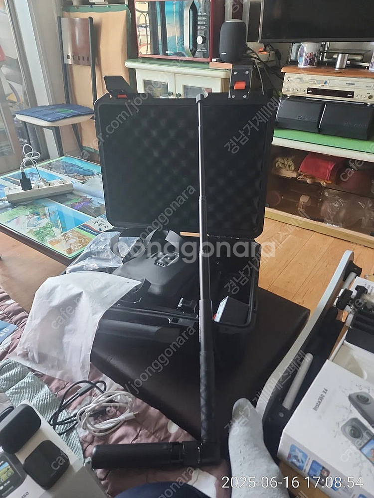 인스타 360 X4 외. 다수. 악세사리들--3