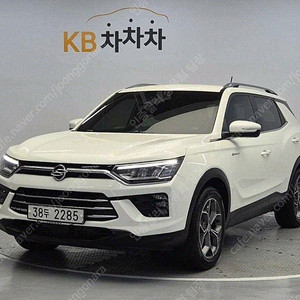 쌍용 뷰티풀코란도 중고 흰색 2020년식 4WD 가솔린 1.5 C7 실내외 완벽클리닝