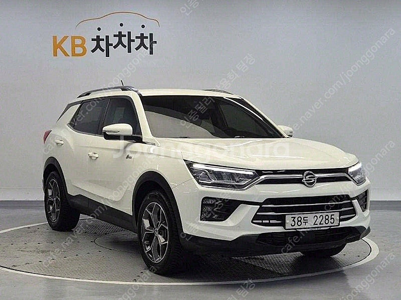 쌍용 뷰티풀코란도 중고 흰색 2020년식 4WD 가솔린...--5