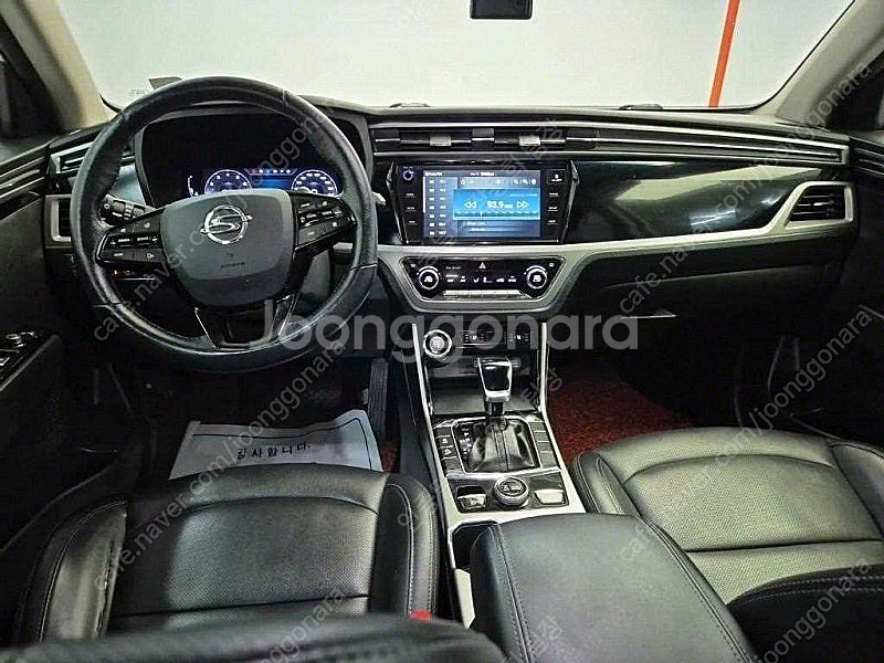 쌍용 뷰티풀코란도 중고 흰색 2020년식 4WD 가솔린...--8