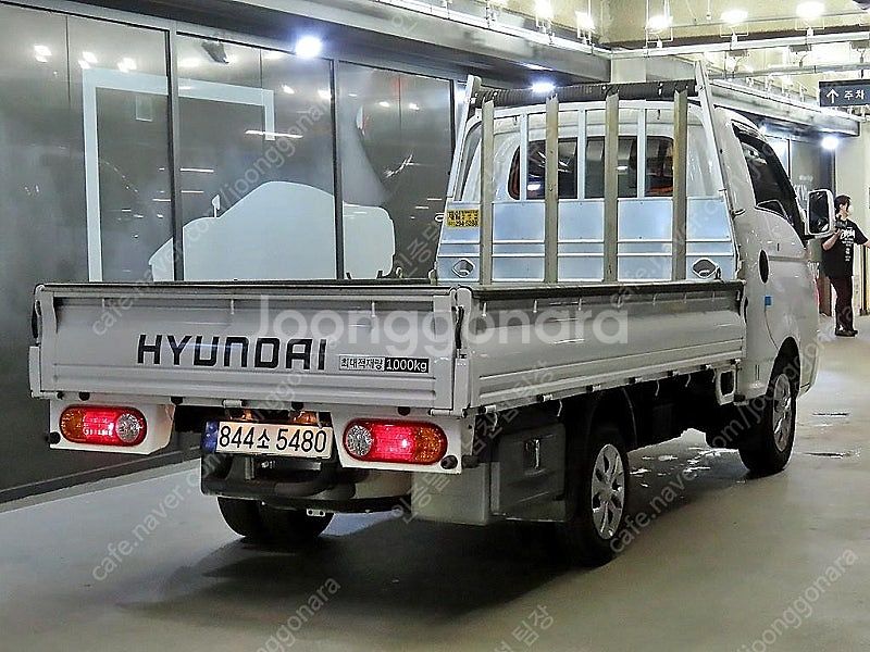 포터2 중고차 할부 포터 중고차 흰색 2024년식 14...--5