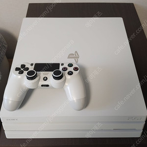 PS4 프로 7117B 1TB 화이트