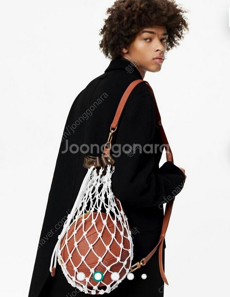 루이비통 버질아블로 NBA 한정판 농구공 메신저백 (새...--4