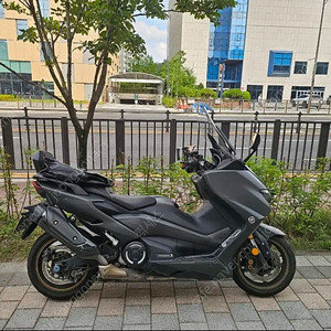 (급처)야마하 TMAX560 21년식 깔끔상태