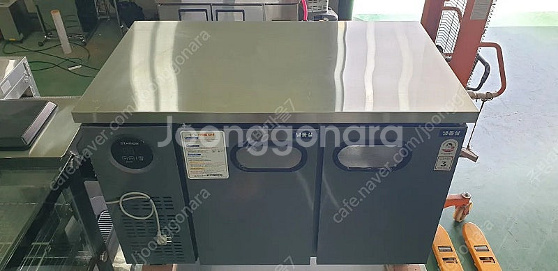 스타리온1200테이블냉동고SR-T12DIWM판매합니다--3