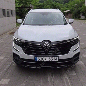 7 km QM6 중고 더뉴 QM6 중고차 2.0 LPe RE 2WD 중고차구매 흰색