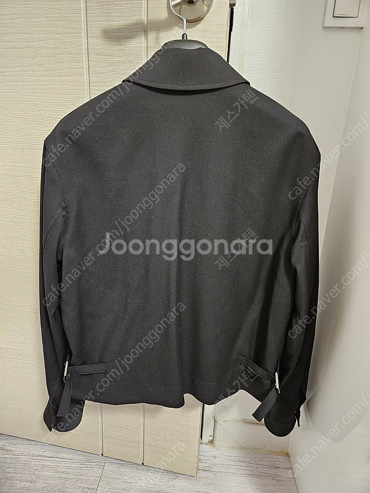 토니웩 22SS 울 사이드 버클 플리츠 숏 자켓블랙 M...--1