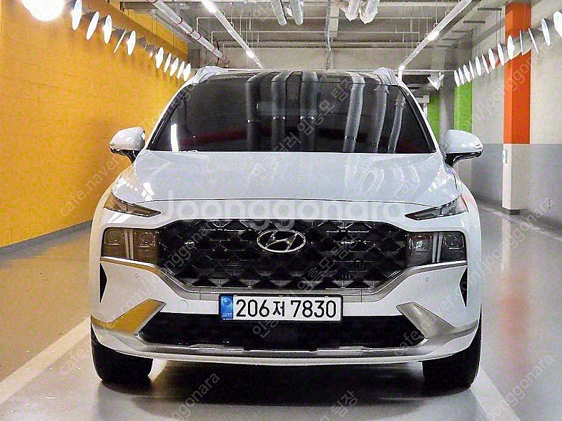 싼타페 중고 가격 중고 싼타페 더 뉴 싼타페 하이브리드 중고 진주색 2023년식 14,330km 1.6 2WD 캘리...--3