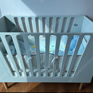 던바이던 아기침대