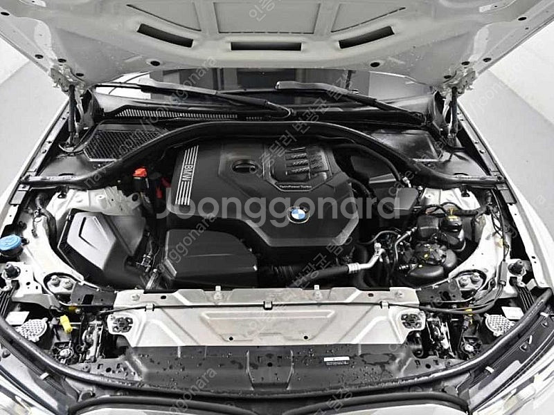BMW 3시리즈 중고 BMW 320i 중고 승용차 흰색...--7