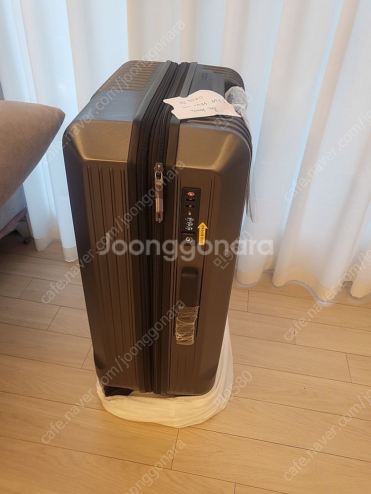 새상품)내셔널지오그래픽 두오모 24인치캐리어와 항공커버--3