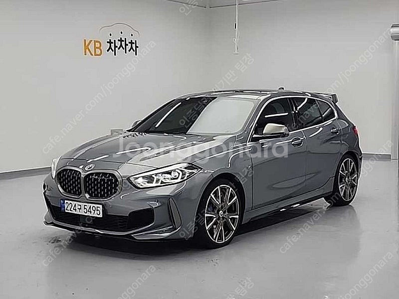 회색 BMW 1시리즈 중고 M135i xDrive 수입...--6
