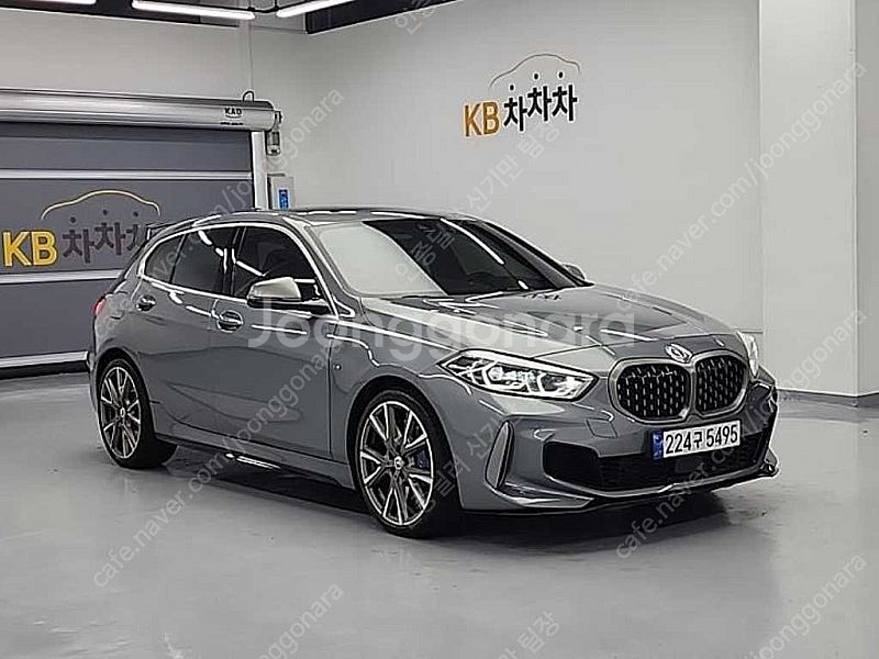 회색 BMW 1시리즈 중고 M135i xDrive 수입...--9