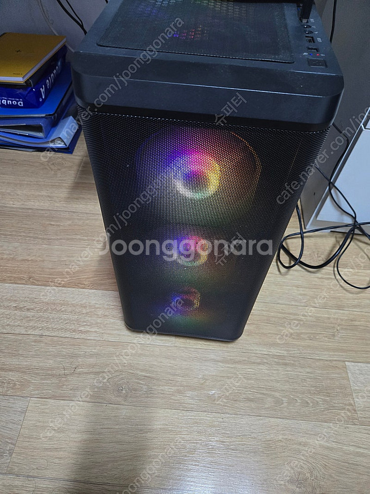 개인이 쓰던 데스크탑 PC가 2대가 있는데 한대 저렴하...--6