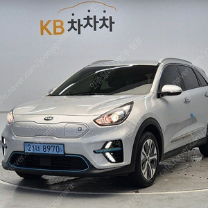 기아 니로 중고 니로 중고차 은색 2021년식 29,263km 프레스티지 중고차카페