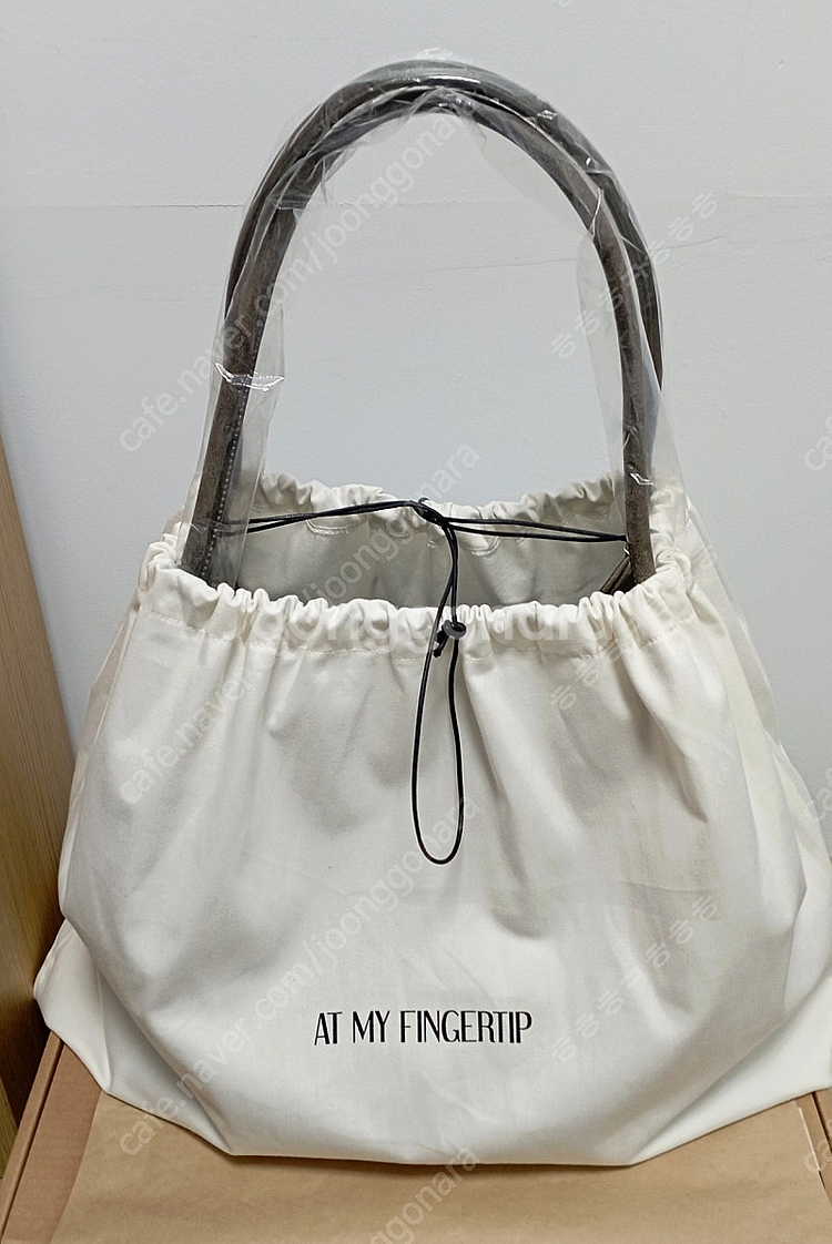 앳마이핑거팁 가방 (285,000원->17만원) 스퀘어...--4