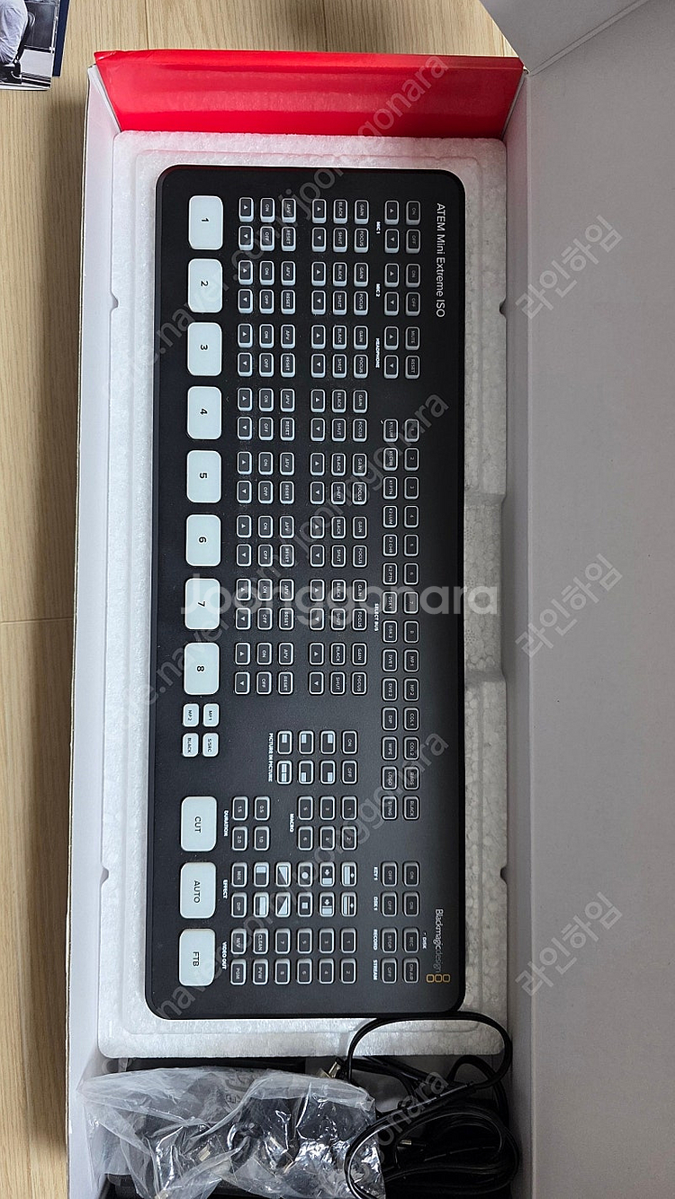 Blackmagic Design ATEM Mini Ex...--1