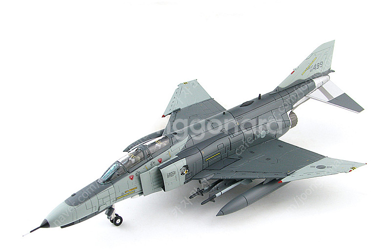 Hobby Master 1/72 F-4E Phantom II Airplane #60-499 ROKAF 17th FW...--0