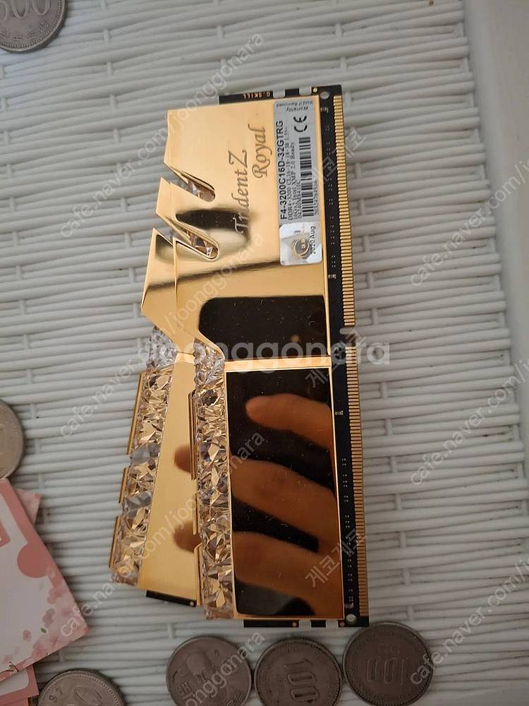 지스킬 로얄골드16x2 32gb 3200 cl16--0