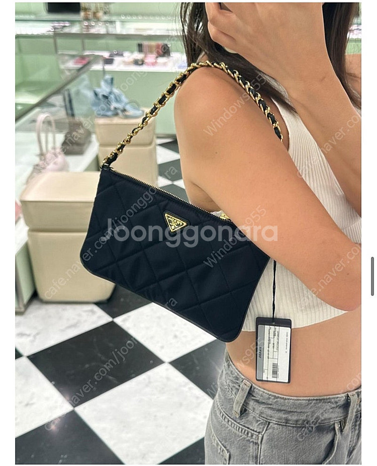 프라다 퀼팅 파우치백 금장 체인 새상품--2