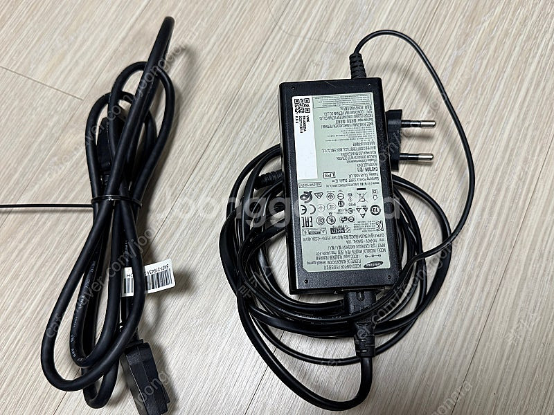 삼성 오디세이 G3 32인치 모니터--4