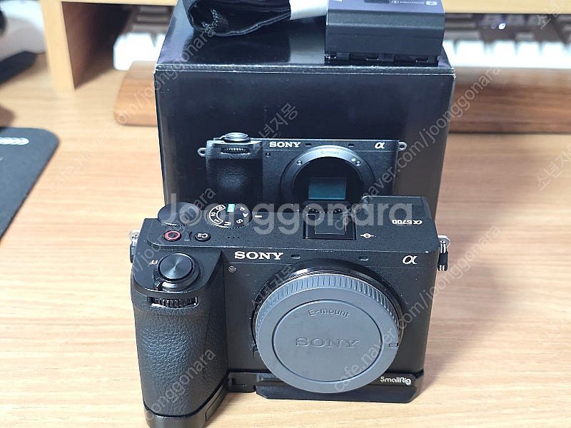 sony a6700 바디 풀박스 판매--0