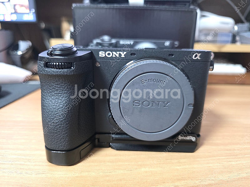 sony a6700 바디 풀박스 판매--1