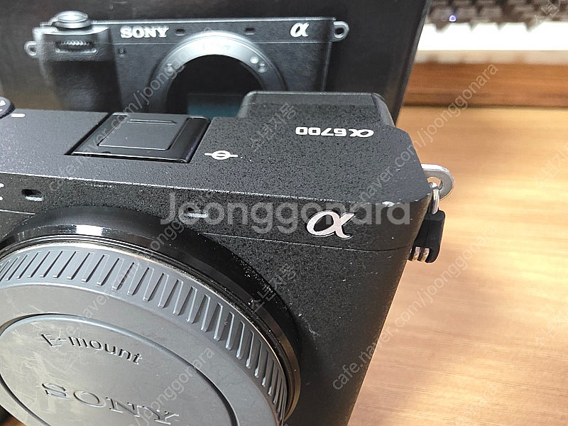 sony a6700 바디 풀박스 판매--2