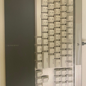 커세어 K70 RGB PRO OPX 게이밍 기계식 키보드 박스풀