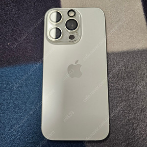 아이폰 15 Pro 화이트 128g 판매합니다.